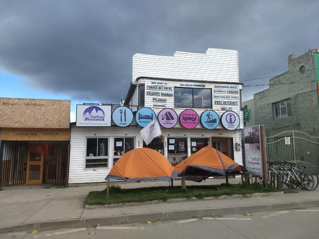 Carfran Patagonia Hostel Puerto Natales Buitenkant foto